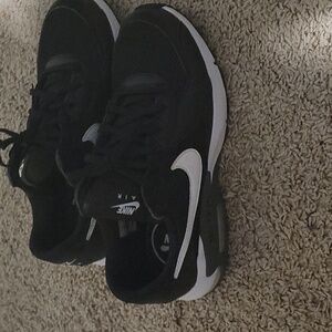 Nike Air Max Black & White CD5432-003 Size 9 Women